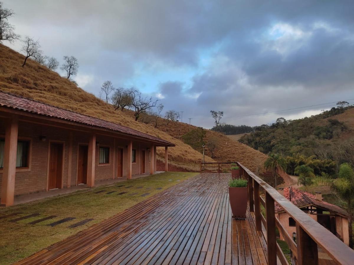Pousada Estancia Shangri-La Cunha Εξωτερικό φωτογραφία