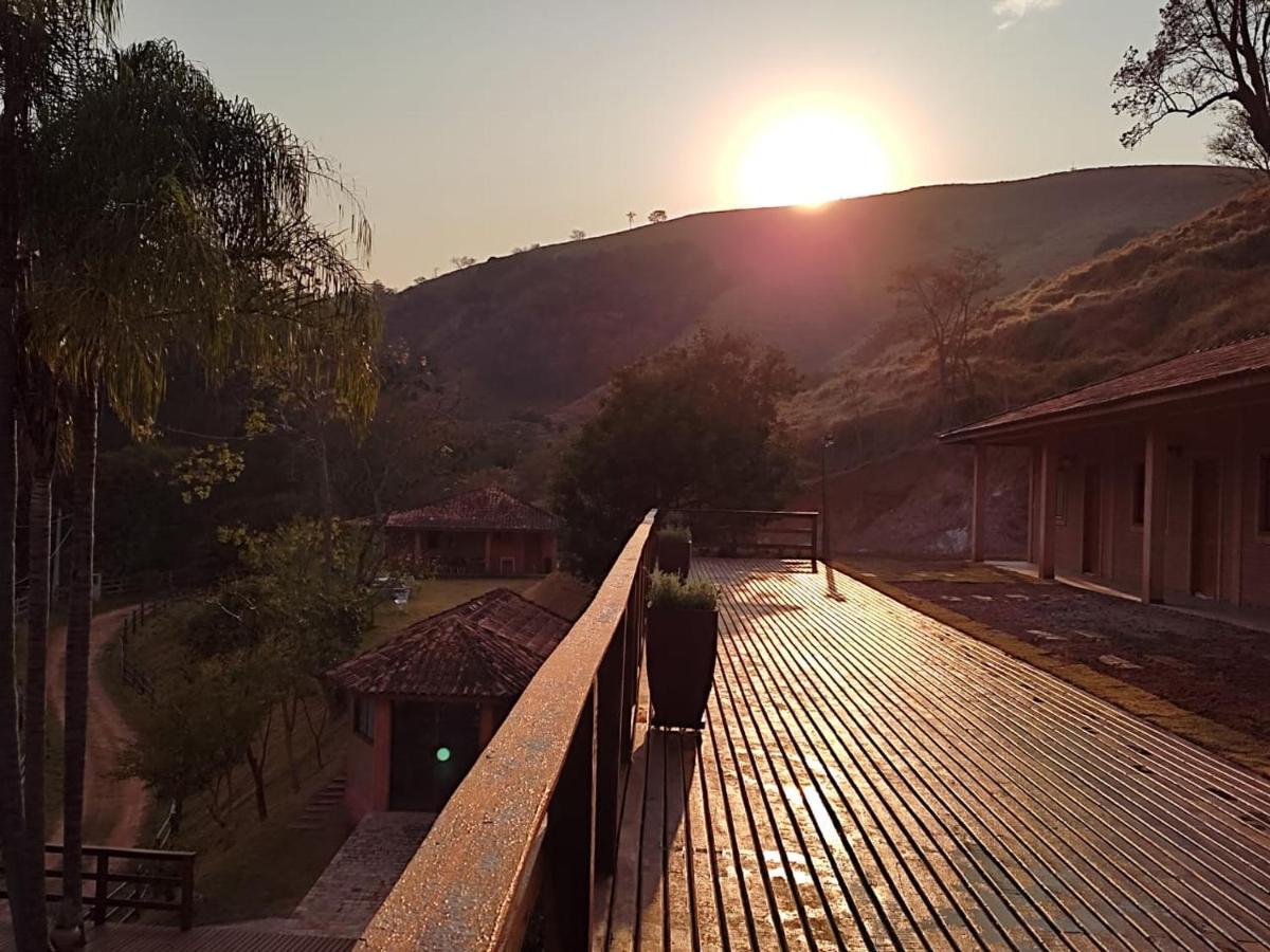 Pousada Estancia Shangri-La Cunha Εξωτερικό φωτογραφία